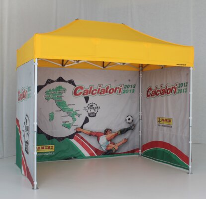 Gazebo 3x2 giallo con pareti laterali personalizzate con stampa sublimatica