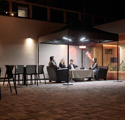 Gazebo esterno 3x3m per fumatori per esterni bar, locali e ristoranti, design pulito con luci led e riscaldatore infrarossi